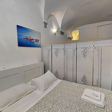 Navona & Castel Sant'Angelo Whole Holiday Apartment Da Pamino & Priscilla Рим Екстер'єр фото