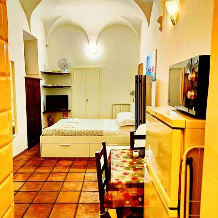 Navona & Castel Sant'Angelo Whole Holiday Apartment Da Pamino & Priscilla Рим Екстер'єр фото